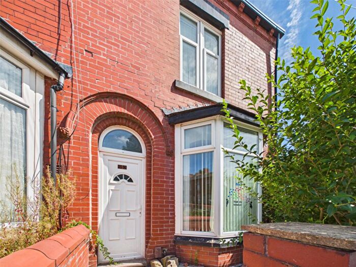 3 Bedroom End Of Terrace House To Rent In Edge Lane, Oldham, OL1