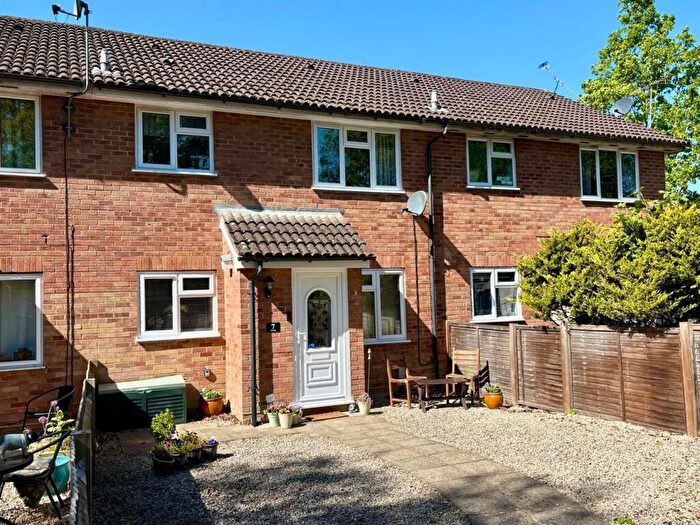 1 Bedroom Terraced House For Sale In Ashridge, Farnborough, GU14
