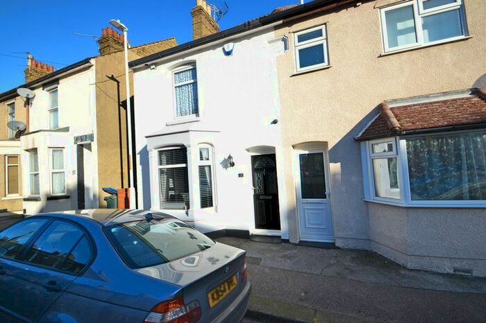 3 Bedroom Terraced House To Rent In Hythe Road, Sittingbourne, ME10