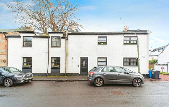 2 Bedroom Flat For Sale In Kirk Road, Clarkston, Glasgow, G76