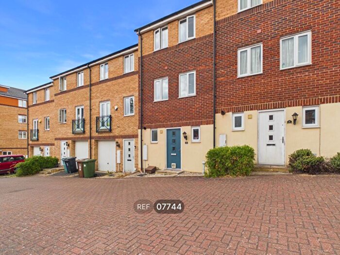 3 Bedroom Property To Rent In , Teasel Way, Peterborough, PE7