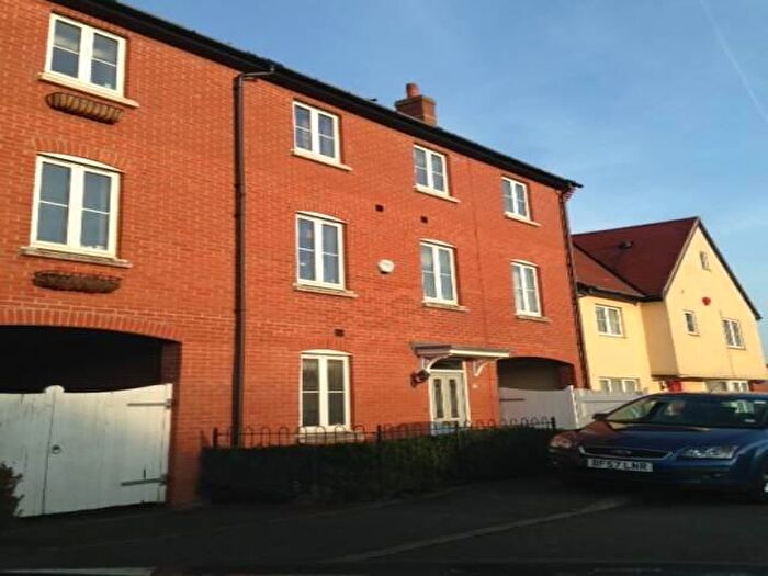 5 Bedroom House To Rent In Chipmunk Chase, Hatfield, Hertfordshire, AL10