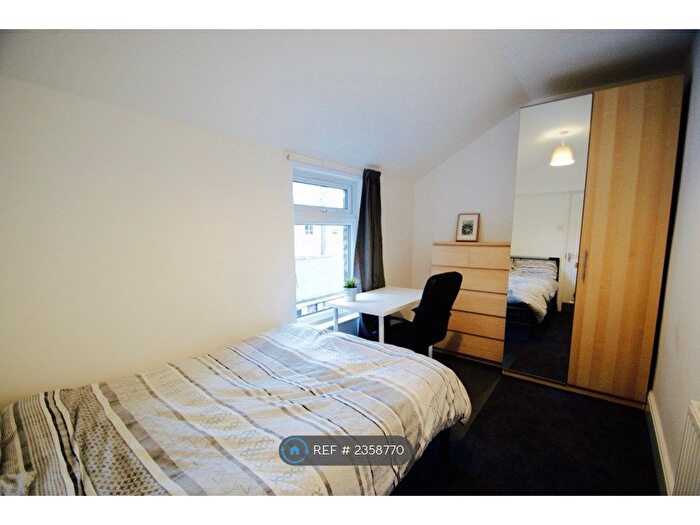 4 Bedroom Terraced House To Rent In Oxford Street, Middlesbrough, TS1