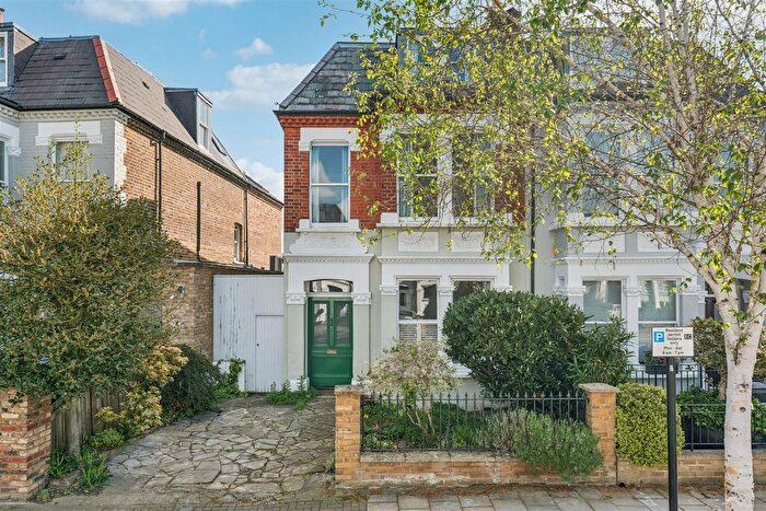 5 Bedroom Semi Detached House For Sale In Homefield Road, London, W4