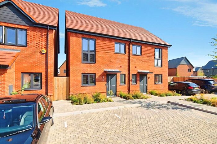2 Bedroom Semi-Detached House For Sale In Paddock Way, Crowthorne, Berkshire, RG45
