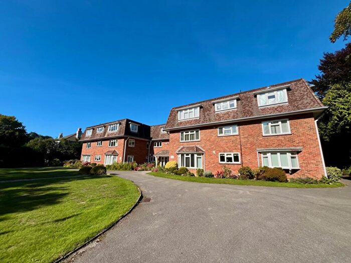 2 Bedroom Apartment To Rent In Nairn Road, Talbot Woods, BH3