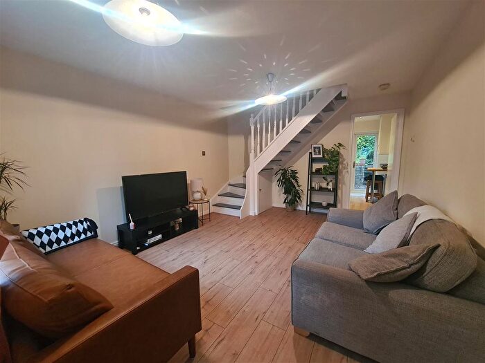 2 Bedroom Property To Rent In Fearn Dene, Rochdale, OL12