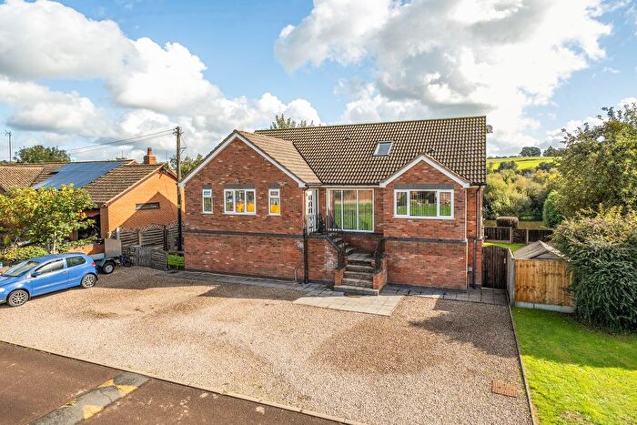 7 Bedroom Detached House For Sale In Severn Meadow, Astley Burf, Stourport-On-Severn, DY13