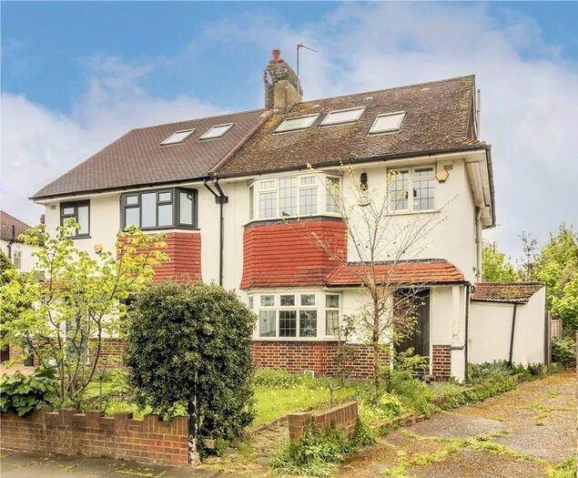 5 Bedroom Semi-Detached House To Rent In Thornton Road, London, SW12