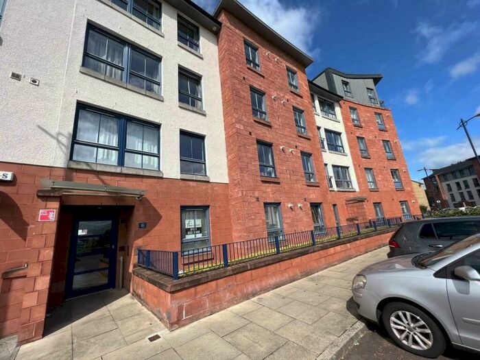 2 Bedroom Flat To Rent In Richmond Park Terrace, New Gorbals, G5