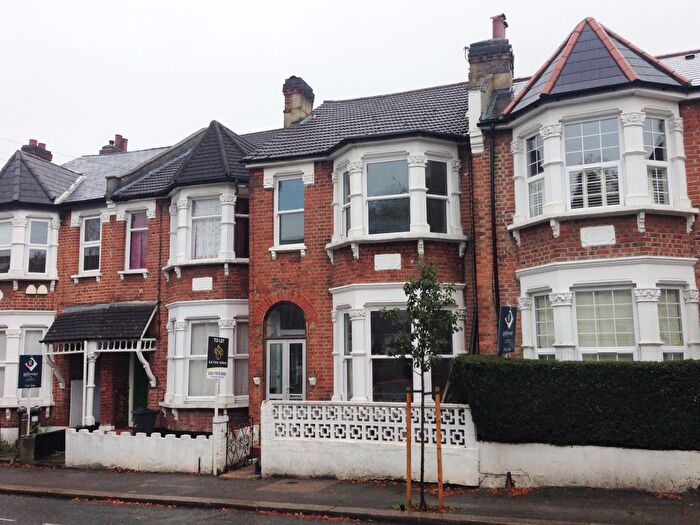 4 Bedroom Terraced House To Rent In Harpenden Road, London, SE27