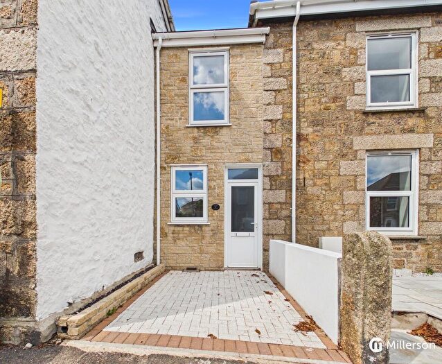 1 Bedroom Property For Sale In Wellington Road, Camborne, TR14