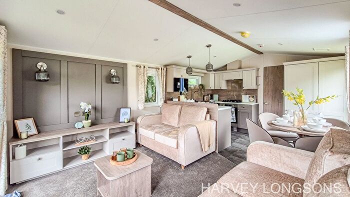 2 Bedroom Park Home For Sale In Axminster Road, Charmouth, DT6