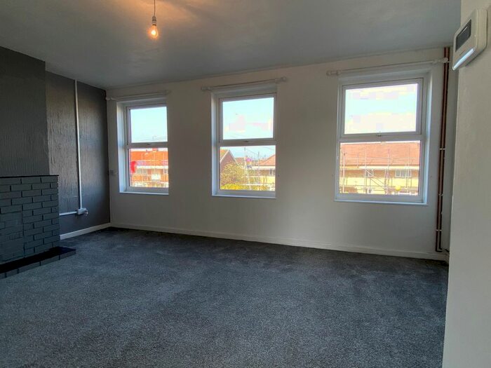 3 Bedroom Flat To Rent In Magdalen Way, Gorleston, Great Yarmouth, NR31