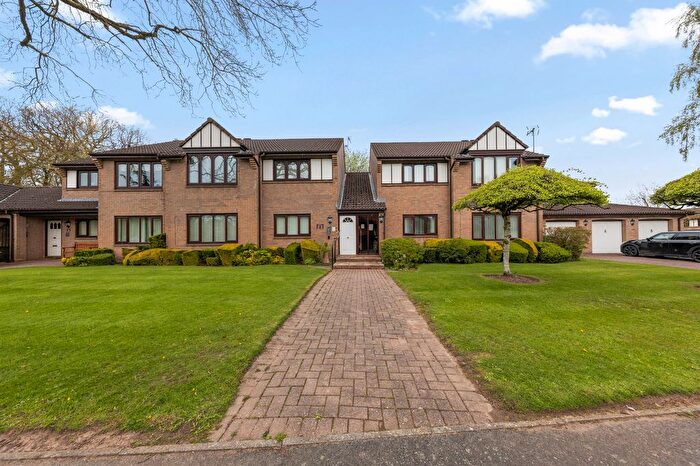 2 Bedroom Flat For Sale In Woodside Court, Dudlows Green Road, WA4