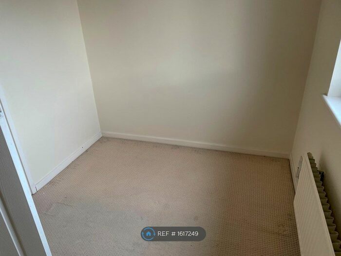 3 Bedroom Terraced House To Rent In Maidstone, Maidstone, ME15