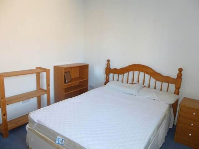 2 Bedroom Flat To Rent In Castle Terrace, Justice Gate, Aberdeen, AB11