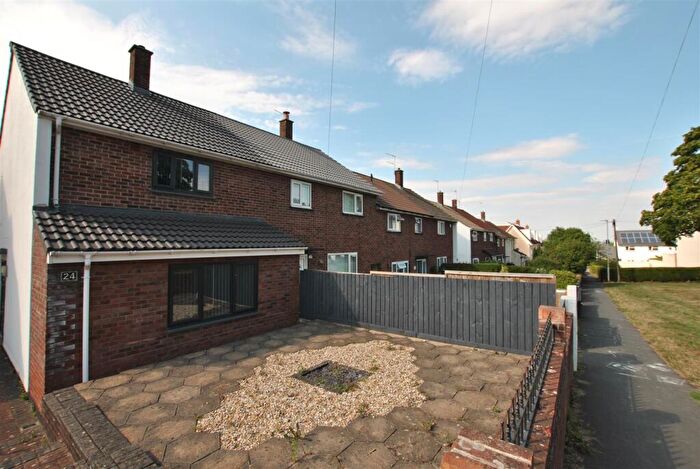 2 Bedroom House To Rent In Cowling Drive, Bristol, BS14