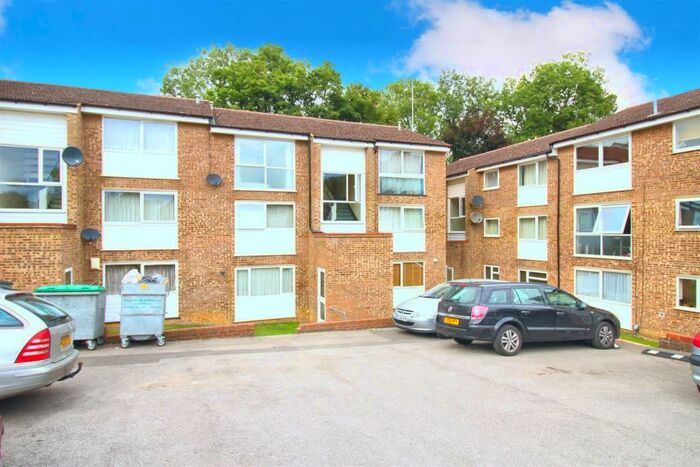 1 Bedroom Apartment To Rent In Ashby Court, Hemel Hempstead, HP2