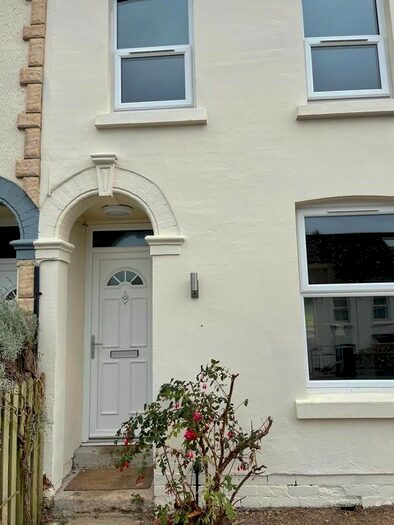 3 Bedroom Semi-Detached House To Rent In Fox Elms Road, Gloucester, GL4