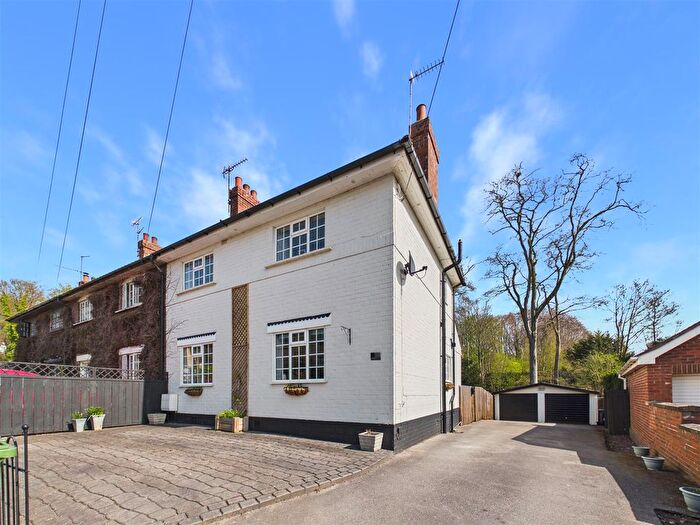 2 Bedroom End Of Terrace House For Sale In Woodgates Lane, North Ferriby, HU14