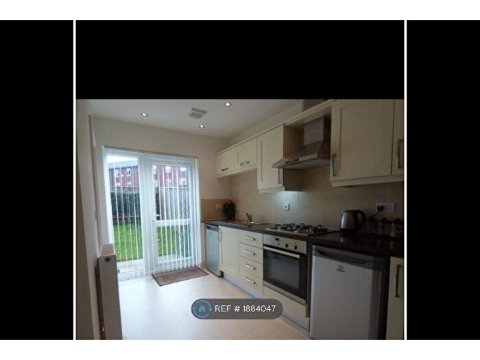 2 Bedroom Terraced House To Rent In Lowbridge Walk, Wolverhampton, WV14