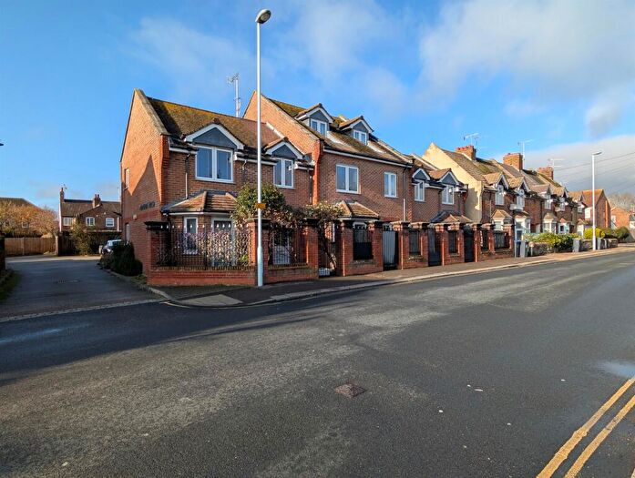 1 Bedroom Apartment For Sale In Penfold Road, Worthing, BN14