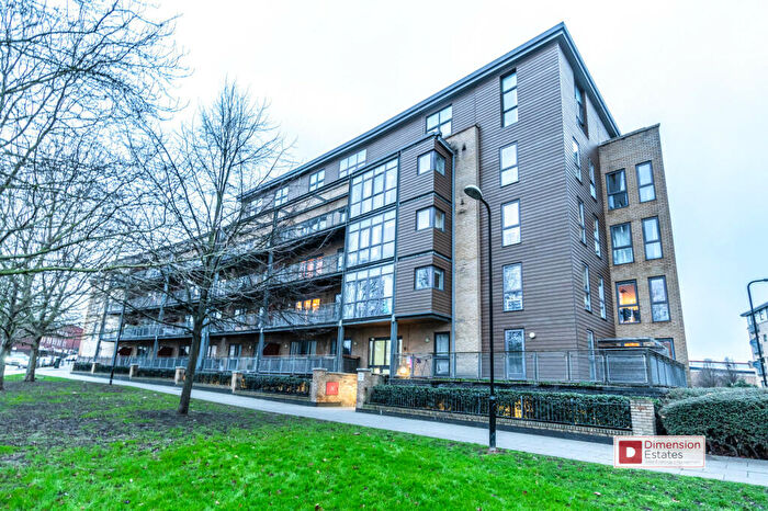 2 Bedroom Apartment To Rent In Woodmill Road, Upper Clapton, London, Hackney, E5