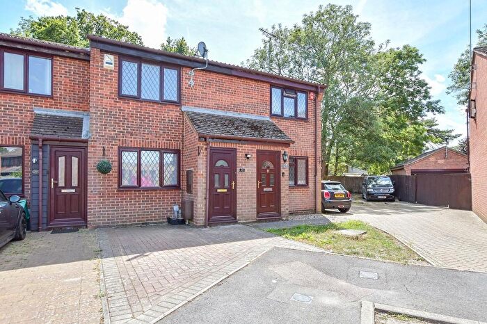 2 Bedroom Terraced House For Sale In The Briars, West Kingsdown, TN15