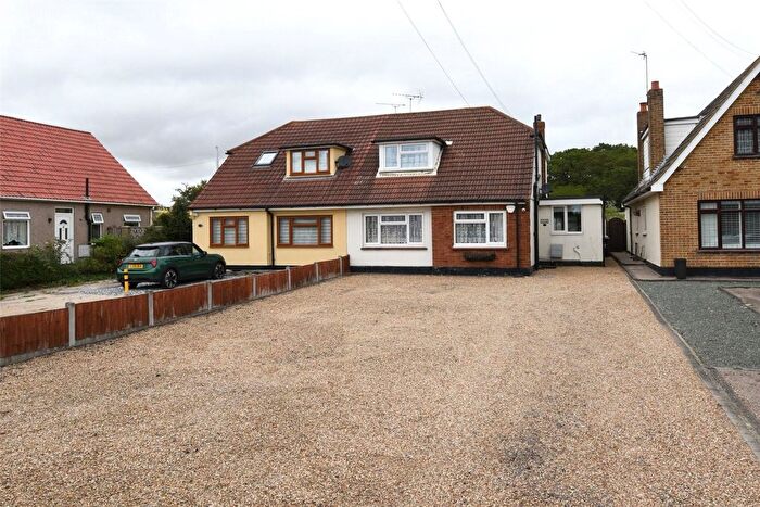 5 Bedroom Semi-Detached House For Sale In Rawreth Lane, Rayleigh, Essex, SS6