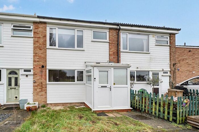 3 Bedroom Terraced House For Sale In Chapel Field, Great Barford, MK44
