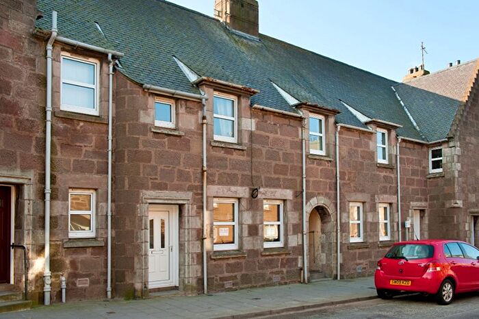 2 Bedroom Terraced House To Rent In High Street, Stonehaven, Aberdeenshire, AB39