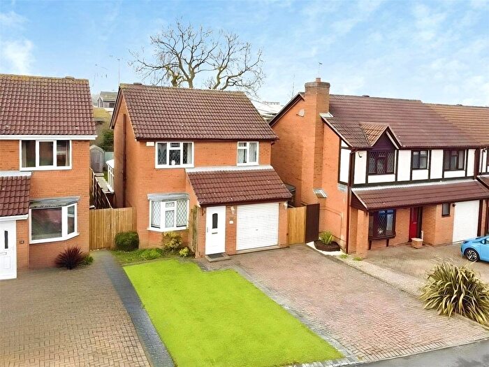 3 Bedroom Detached House For Sale In Nelson Drive, Hinckley, Leicestershire, LE10