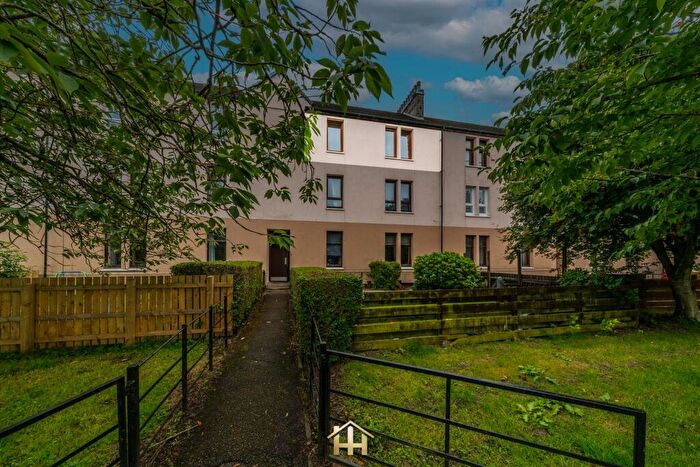 2 Bedroom Flat For Sale In Moncur Crescent, Dundee, DD3
