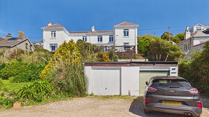 3 Bedroom Semi-Detached House For Sale In Chy An Dour Road, Praa Sands, TR20