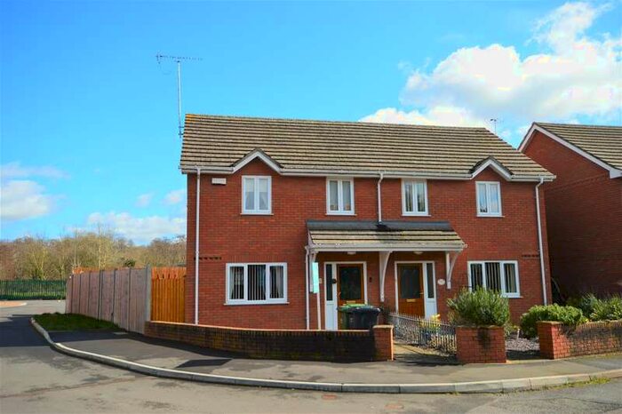 3 Bedroom Semi-Detached House For Sale In Pinsley Road, Leominster, HR6