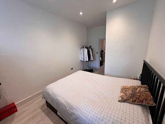 1 Bedroom Flat To Rent In Seagry Road, London, E11