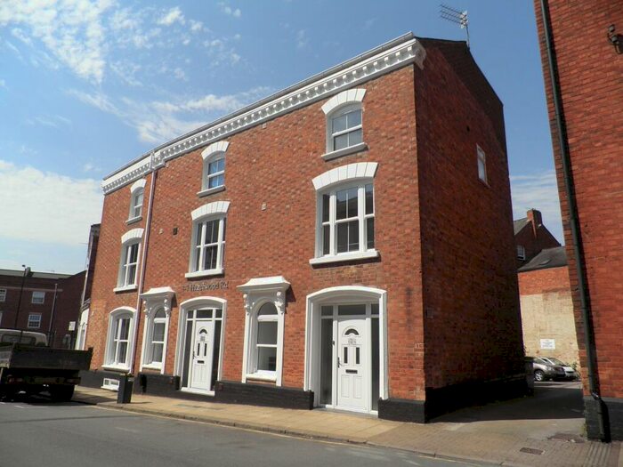 1 Bedroom Flat To Rent In Hazelwood Road, Northampton, NN1