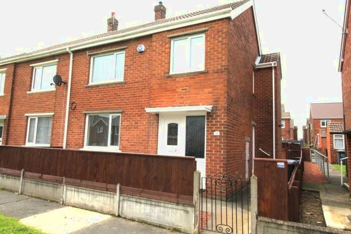 3 Bedroom Semi-Detached House To Rent In Quantock Avenue, Chester Le Street, DH2