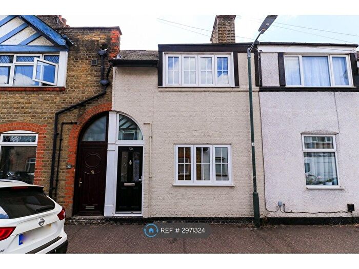 2 Bedroom Terraced House To Rent In Swanfield Road, Waltham Cross, EN8