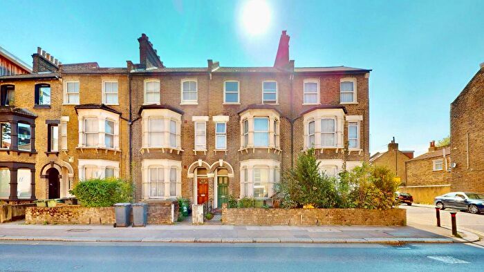 2 Bedroom Flat For Sale In Evelyn Street, Deptford, London, SE8