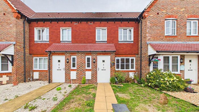 3 Bedroom Terraced House To Rent In The Poplars, Littlehampton, BN17