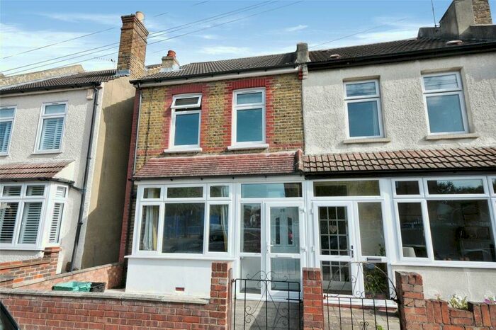 3 Bedroom Terraced House To Rent In Jaffray Road, Bromley, BR2