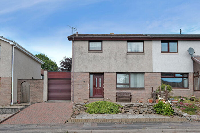 3 Bedroom Semi-Detached House For Sale In Dubford Terrace, Bridge Of Don, Aberdeen, AB23