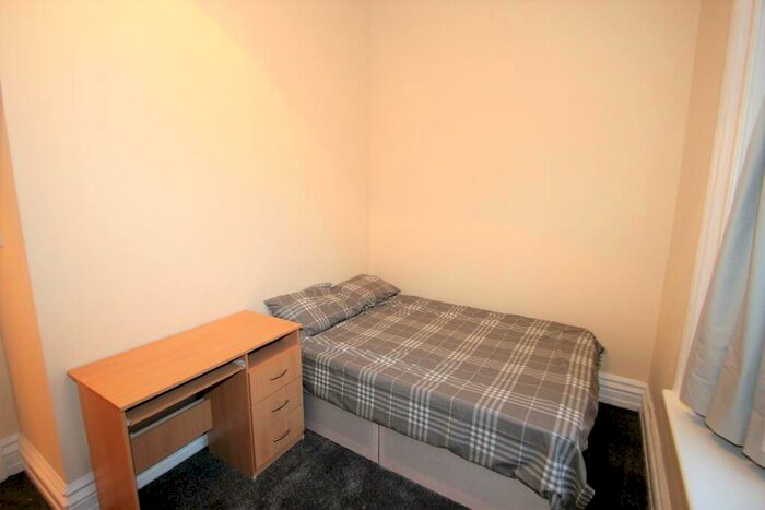 2 Bedroom Apartment To Rent In Charter House, PO1