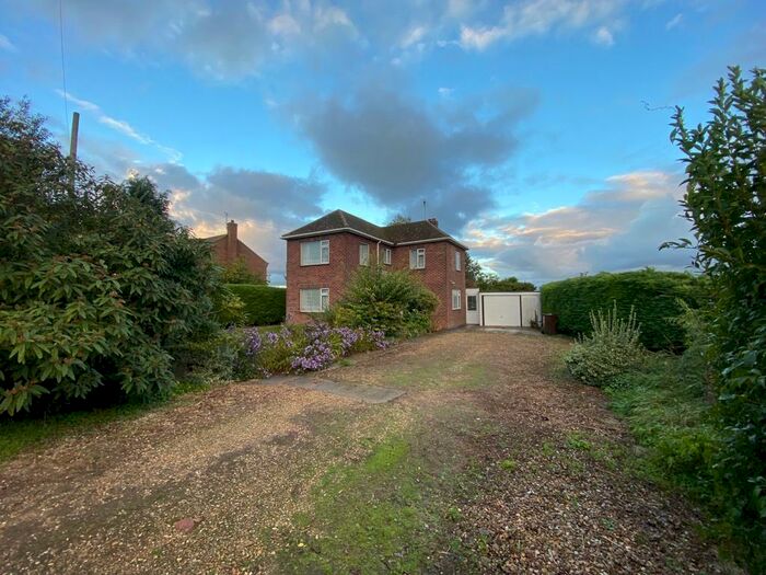 3 Bedroom Detached House For Sale In Beck Bank, Gosberton Clough, Spalding, PE11