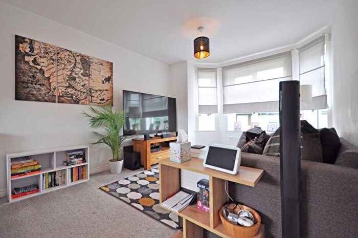 2 Bedroom Flat For Sale In Anderson Grove, Newport, NP19