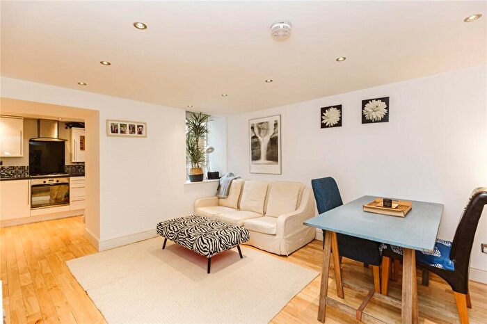 1 Bedroom Apartment To Rent In Albermarle Row, Hotwells, Bristol, BS8