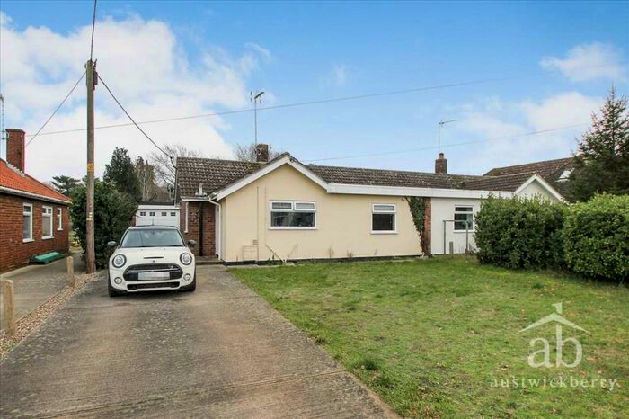 3 Bedroom Bungalow To Rent In Bell Lane, Kesgrave, Ipswich, IP5