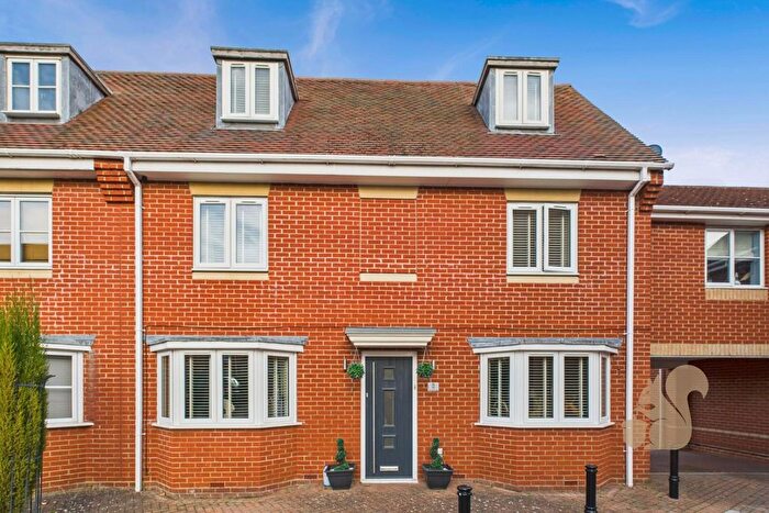 4 Bedroom Town House For Sale In Stevens Close, Colchester, CO4
